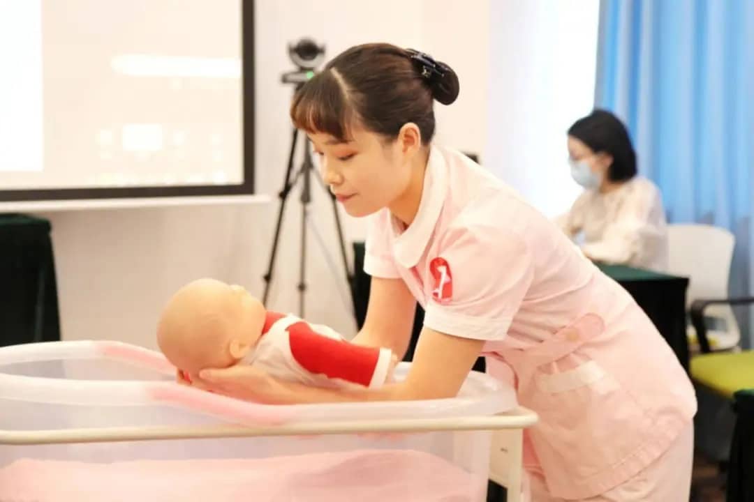 展护理风采|兴宝月禧第三届“天使杯”护理技能决赛即将开启 3 展护理风采|兴宝月禧第三届“天使杯”护理技能决赛即将开启 3