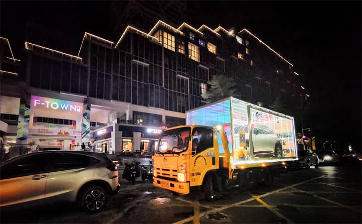 “WEI”来之旅 | 禧月荟月子中心夜光车巡游惊艳鹏城10