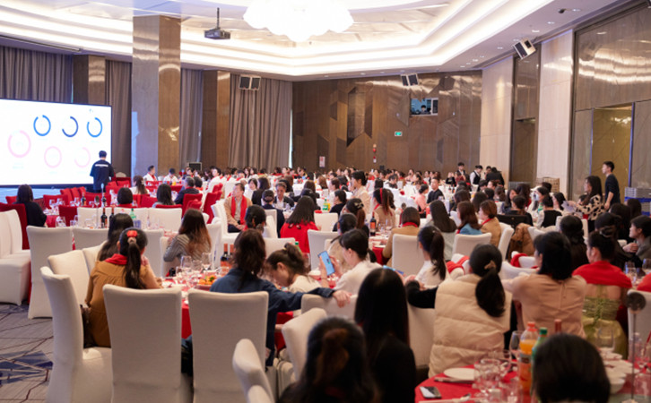 精彩回顾|2023年度禧月荟月子中心企业年会圆满落幕！2